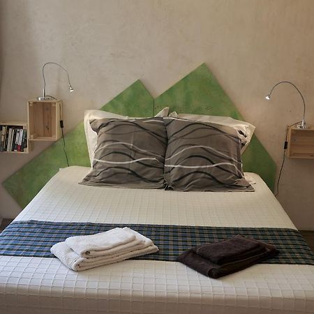 Chambre D'Hotes La Bichette 沙萨尼 外观 照片