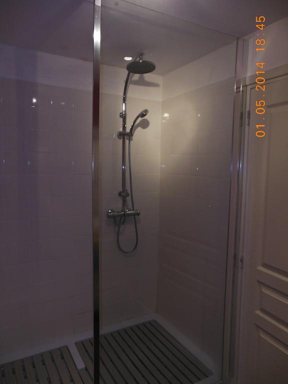 Chambre D'Hotes La Bichette 沙萨尼 客房 照片