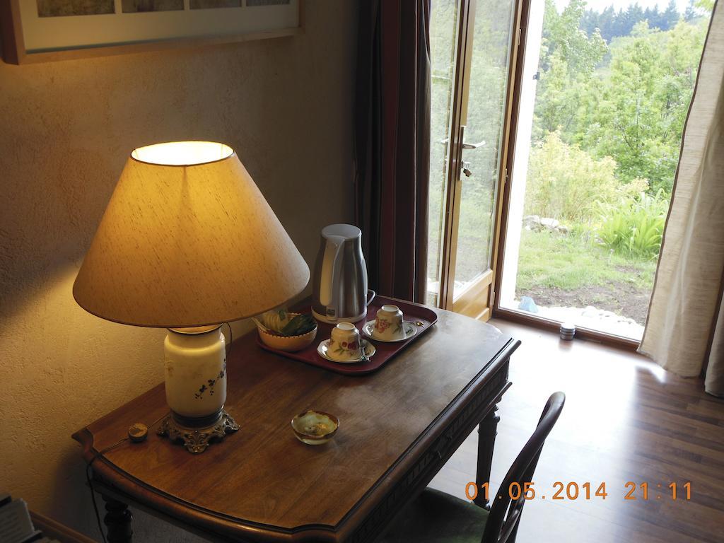 Chambre D'Hotes La Bichette 沙萨尼 外观 照片