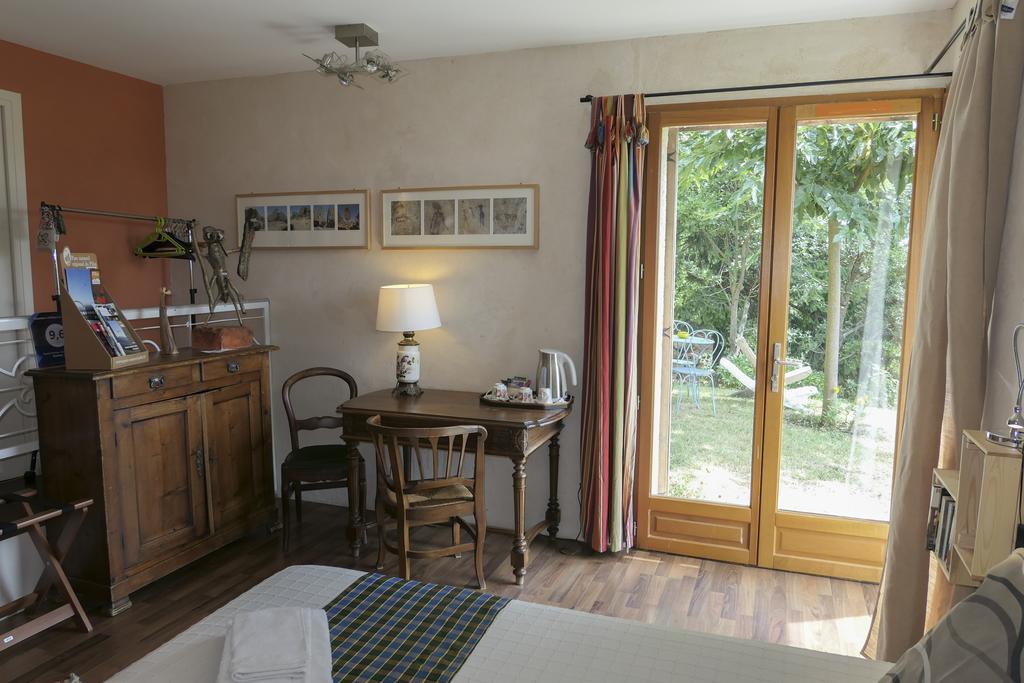 Chambre D'Hotes La Bichette 沙萨尼 外观 照片